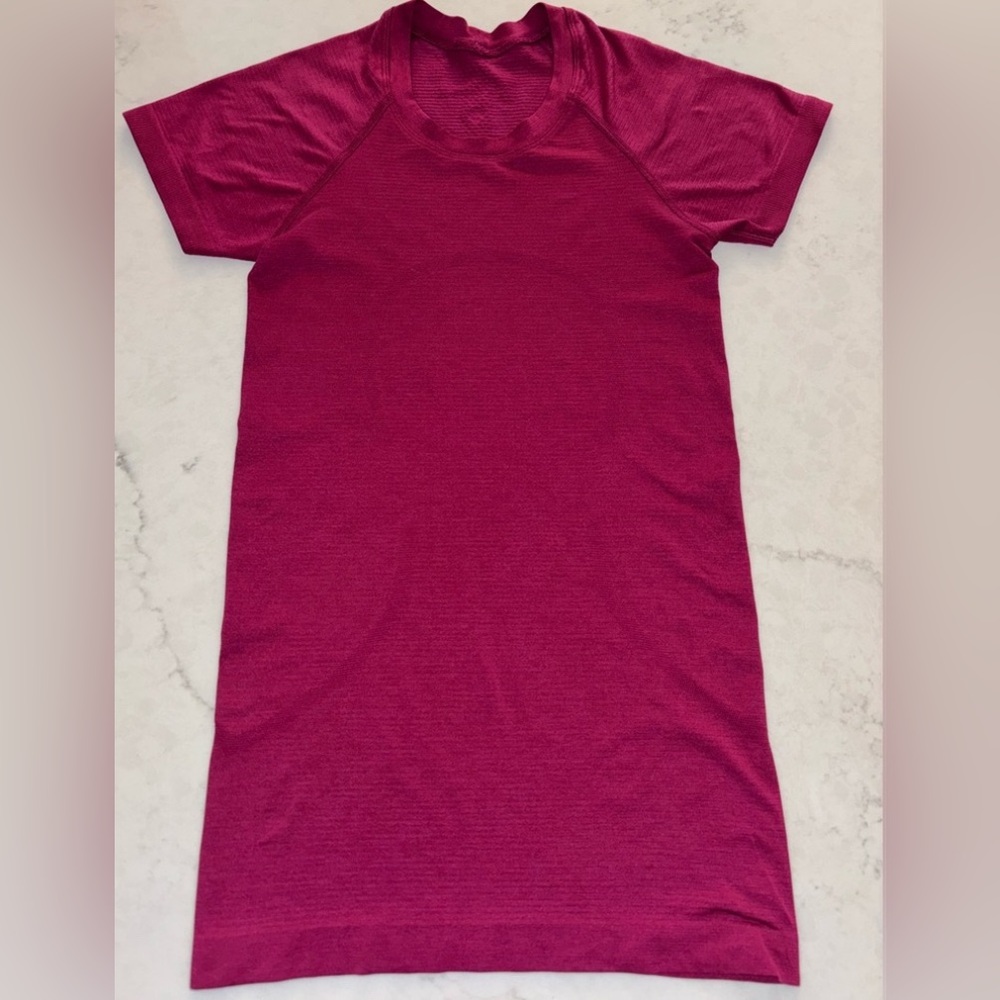 Women’s Lululemon Dark Purple Short Sleeve Swiftly Tech